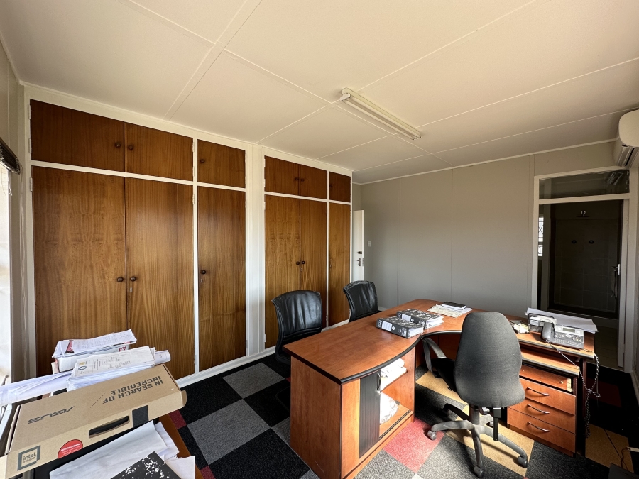 4 Bedroom Property for Sale in Southernwood Eastern Cape